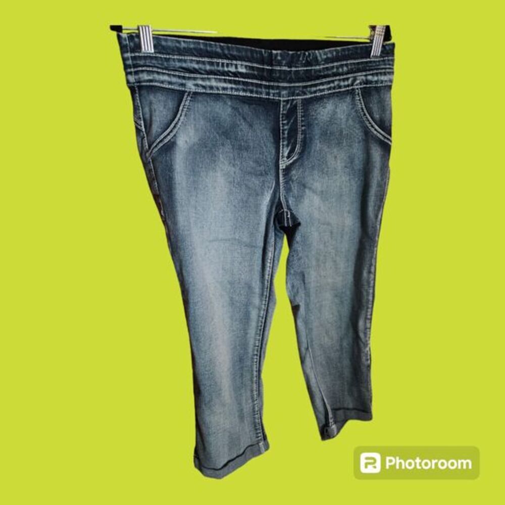 Maurice's Pull On Denim Capri's Size 13/14‎ (OS-971)
